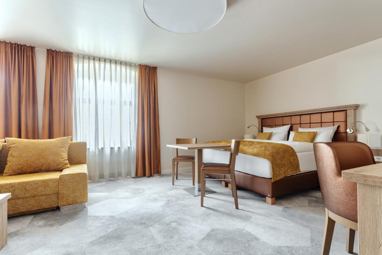 Hotel & Restaurant Roedersaal Grossrohrsdorf Eksteriør bilde